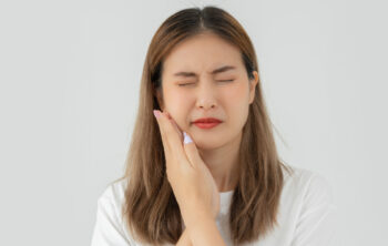 Finding Relief: Effective Pain Management after Gum Surgery